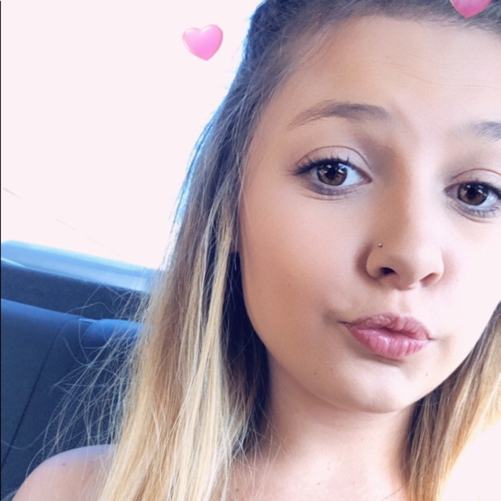 Meet your Posher, Lyncee